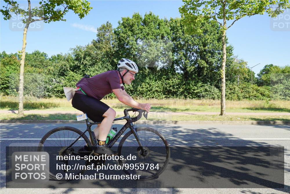 09.08.2026 - GEWOBA Citytriathlon Bremen Michael Burmester http://msf.ph/oto/9959784 09.08.2026 12:31:01 Radfahren 547, 662, 721, 824, 852, 882, 947 meine-sportfotos.de