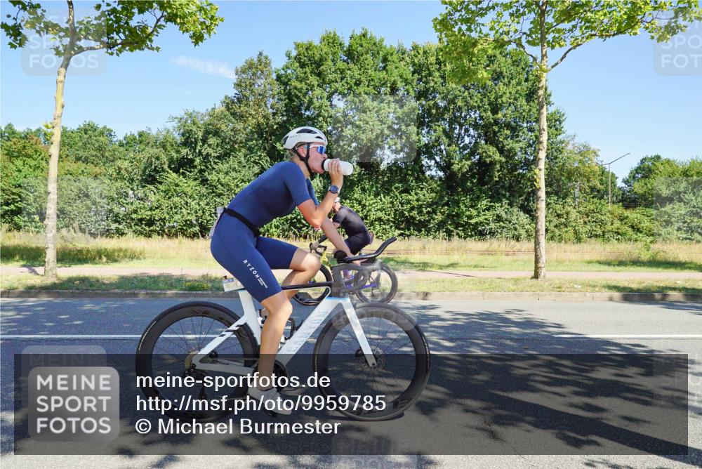 09.08.2026 - GEWOBA Citytriathlon Bremen Michael Burmester http://msf.ph/oto/9959785 09.08.2026 12:31:02 Radfahren 547, 580, 662, 721, 824, 852, 882, 947 meine-sportfotos.de