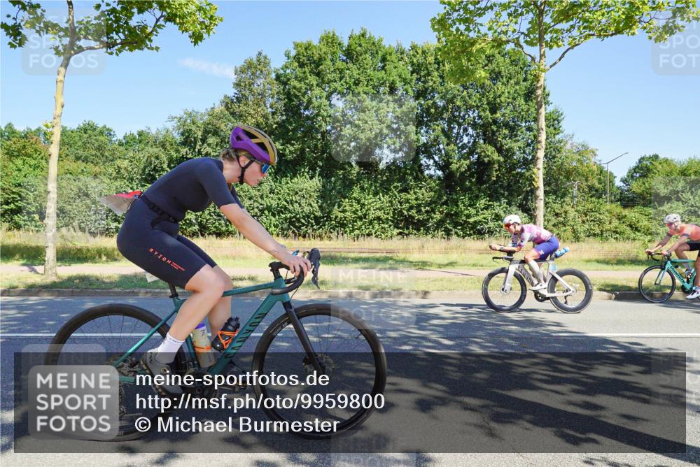 09.08.2026 - GEWOBA Citytriathlon Bremen Michael Burmester http://msf.ph/oto/9959800 09.08.2026 12:31:18 Radfahren 580, 589, 592, 645, 646, 685, 686, 710, 775, 793, 852, 909, 1101, 1150 meine-sportfotos.de