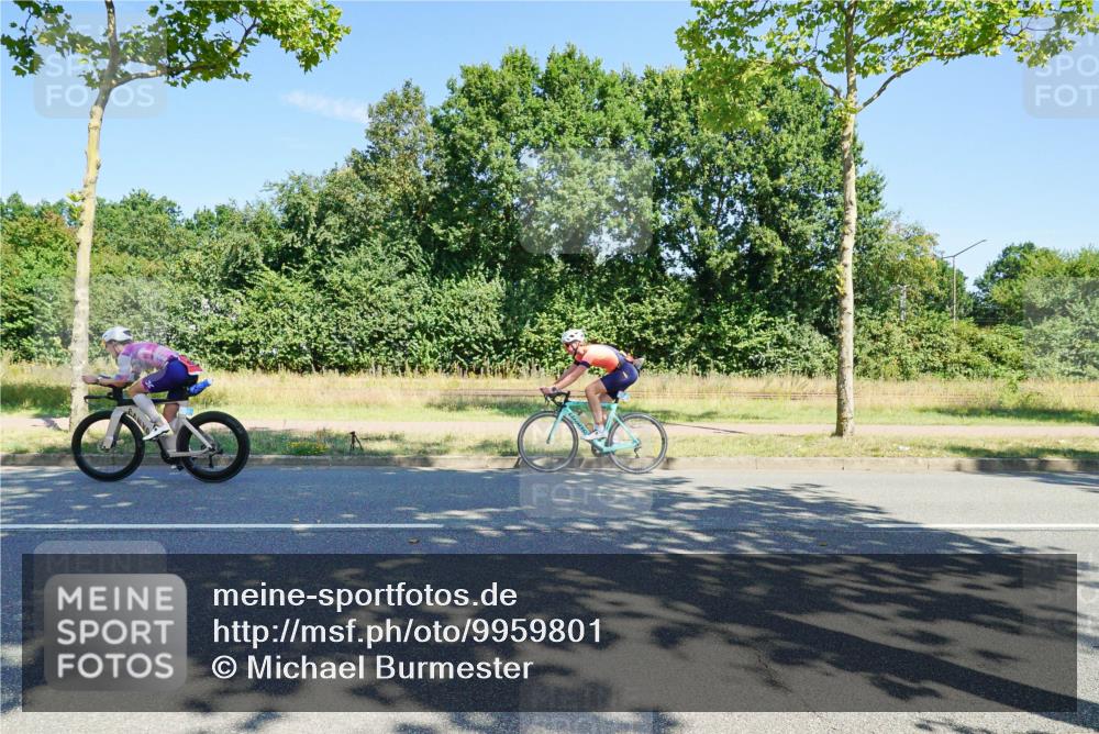 09.08.2026 - GEWOBA Citytriathlon Bremen Michael Burmester http://msf.ph/oto/9959801 09.08.2026 12:31:19 Radfahren 580, 589, 592, 645, 646, 685, 686, 710, 775, 793, 852, 909, 1101, 1150 meine-sportfotos.de