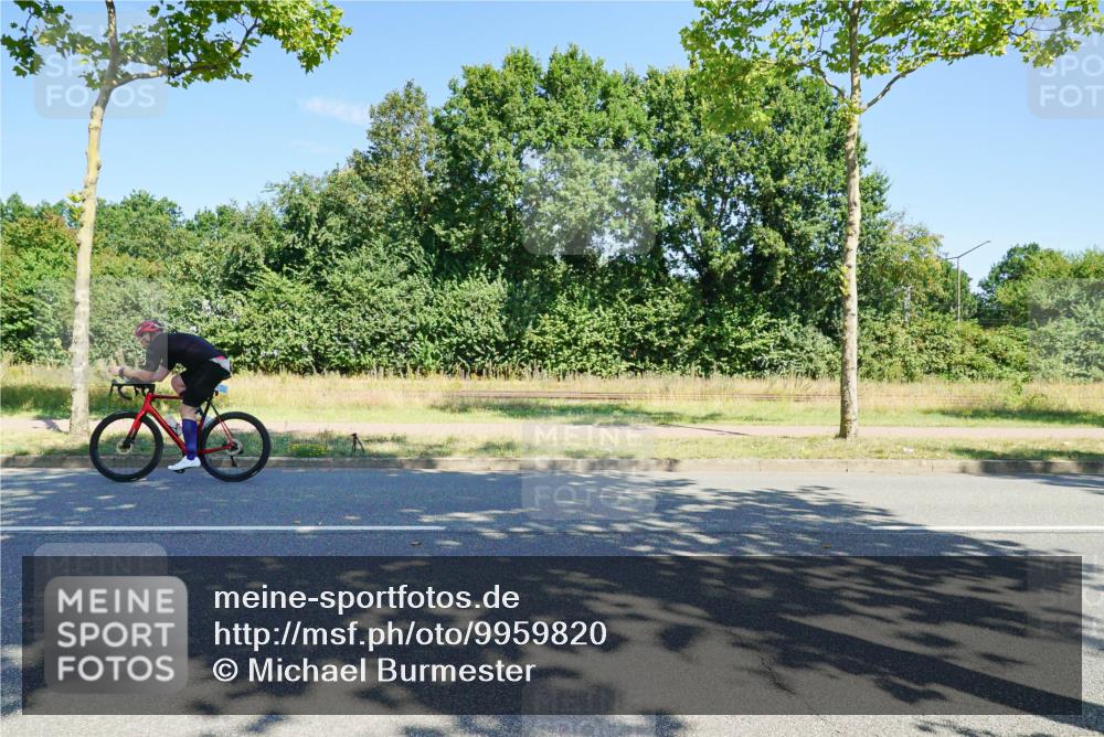 09.08.2026 - GEWOBA Citytriathlon Bremen Michael Burmester http://msf.ph/oto/9959820 09.08.2026 12:31:44 Radfahren 606, 613, 647, 735 meine-sportfotos.de