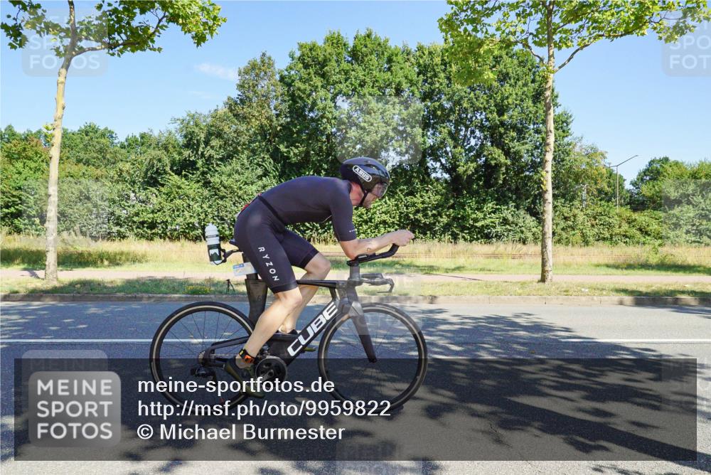 09.08.2026 - GEWOBA Citytriathlon Bremen Michael Burmester http://msf.ph/oto/9959822 09.08.2026 12:31:48 Radfahren 613, 647, 735, 799 meine-sportfotos.de