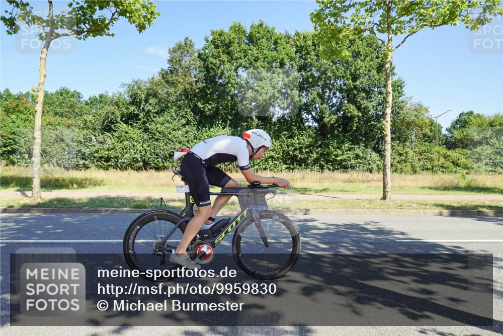 09.08.2026 - GEWOBA Citytriathlon Bremen Michael Burmester http://msf.ph/oto/9959830 09.08.2026 12:32:08 Radfahren 579, 650, 867, 883, 884, 920, 924, 955, 990 meine-sportfotos.de