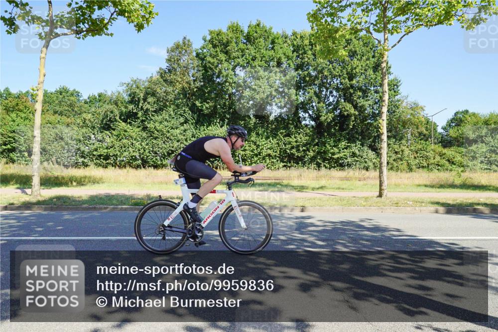 09.08.2026 - GEWOBA Citytriathlon Bremen Michael Burmester http://msf.ph/oto/9959836 09.08.2026 12:32:19 Radfahren 579, 650, 680, 765, 867, 884, 920, 924, 990, 1006 meine-sportfotos.de