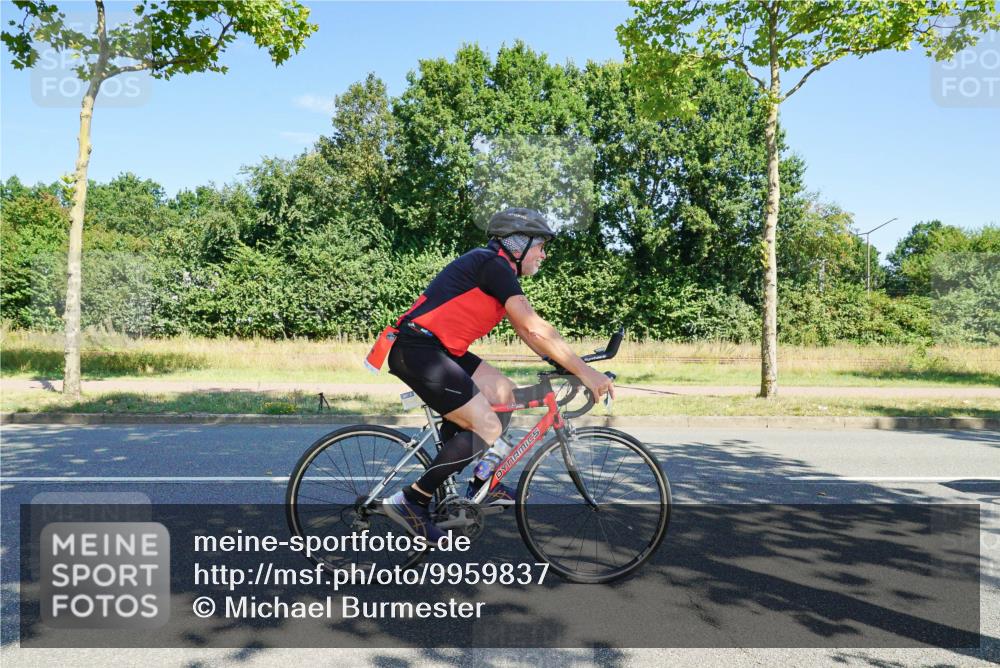09.08.2026 - GEWOBA Citytriathlon Bremen Michael Burmester http://msf.ph/oto/9959837 09.08.2026 12:32:19 Radfahren 579, 650, 680, 765, 867, 884, 920, 924, 990, 1006 meine-sportfotos.de