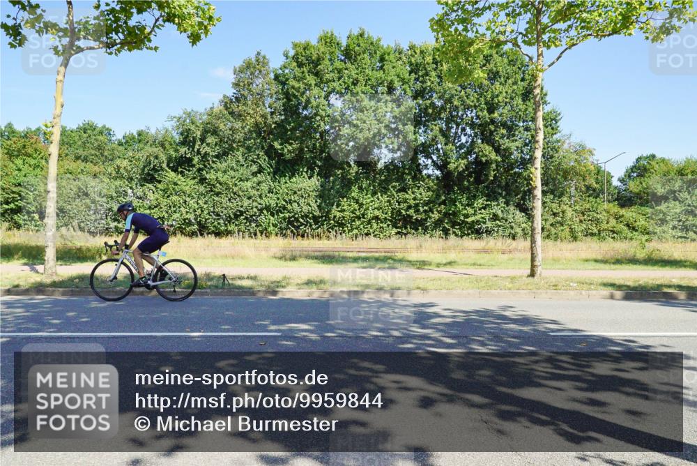 09.08.2026 - GEWOBA Citytriathlon Bremen Michael Burmester http://msf.ph/oto/9959844 09.08.2026 12:32:33 Radfahren 590, 594, 680, 765, 874, 1006, 1008 meine-sportfotos.de