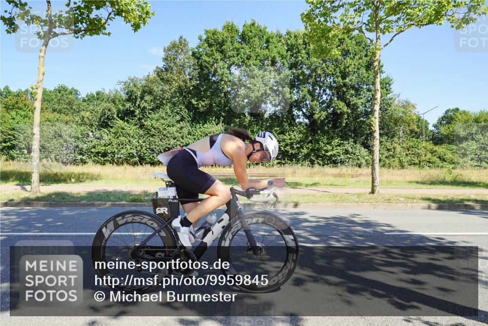09.08.2026 - GEWOBA Citytriathlon Bremen Michael Burmester http://msf.ph/oto/9959845 09.08.2026 12:32:35 Radfahren 590, 594, 680, 874, 983, 1006, 1008 meine-sportfotos.de