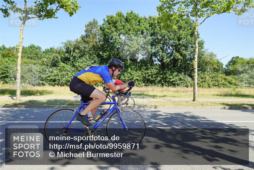 09.08.2026 - GEWOBA Citytriathlon Bremen Michael Burmester http://msf.ph/oto/9959871 09.08.2026 12:33:28 Radfahren 615, 679, 717, 730, 769, 879, 880, 1133 meine-sportfotos.de