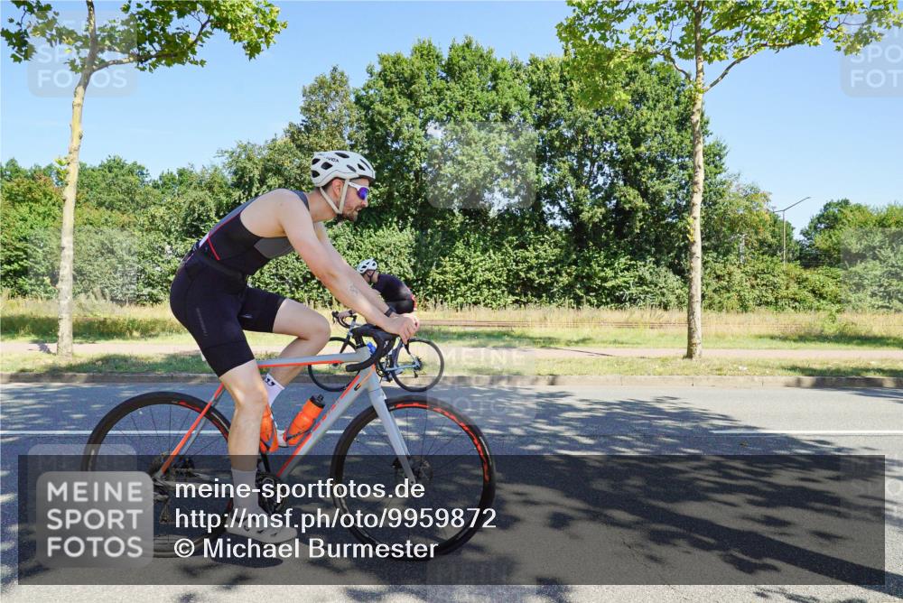 09.08.2026 - GEWOBA Citytriathlon Bremen Michael Burmester http://msf.ph/oto/9959872 09.08.2026 12:33:29 Radfahren 583, 615, 679, 717, 730, 769, 879, 880, 1133 meine-sportfotos.de