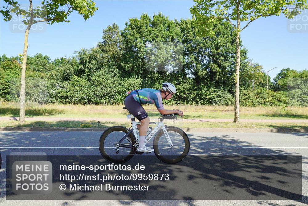 09.08.2026 - GEWOBA Citytriathlon Bremen Michael Burmester http://msf.ph/oto/9959873 09.08.2026 12:33:33 Radfahren 583, 615, 679, 717, 730, 769, 784, 880, 1006, 1133 meine-sportfotos.de