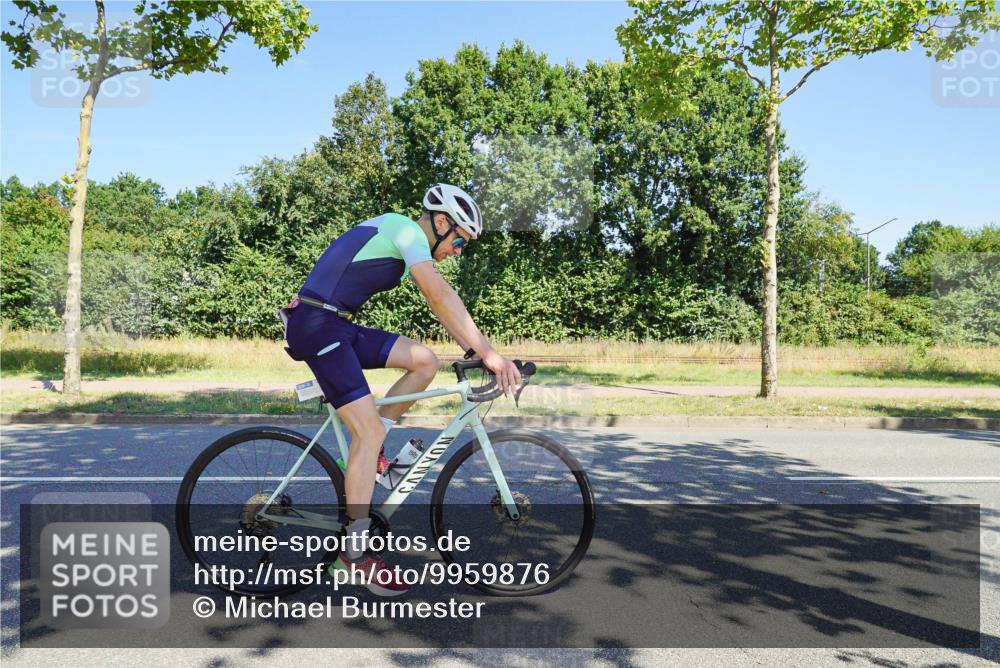 09.08.2026 - GEWOBA Citytriathlon Bremen Michael Burmester http://msf.ph/oto/9959876 09.08.2026 12:33:37 Radfahren 583, 615, 648, 679, 717, 784, 880, 1006, 1133 meine-sportfotos.de