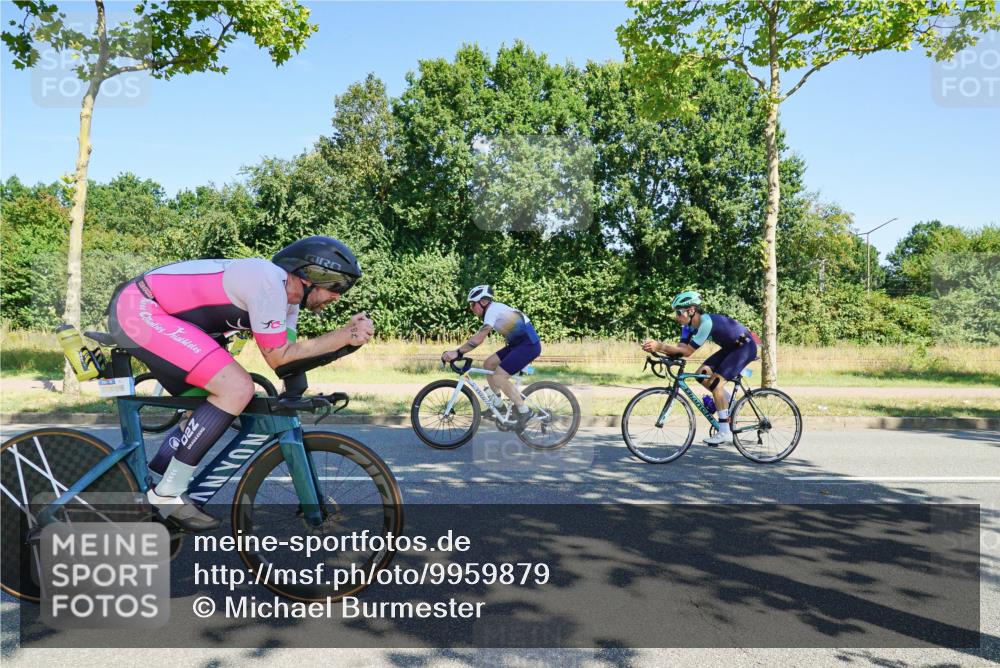 09.08.2026 - GEWOBA Citytriathlon Bremen Michael Burmester http://msf.ph/oto/9959879 09.08.2026 12:33:40 Radfahren 583, 615, 648, 679, 717, 750, 784, 880, 1006, 1133 meine-sportfotos.de