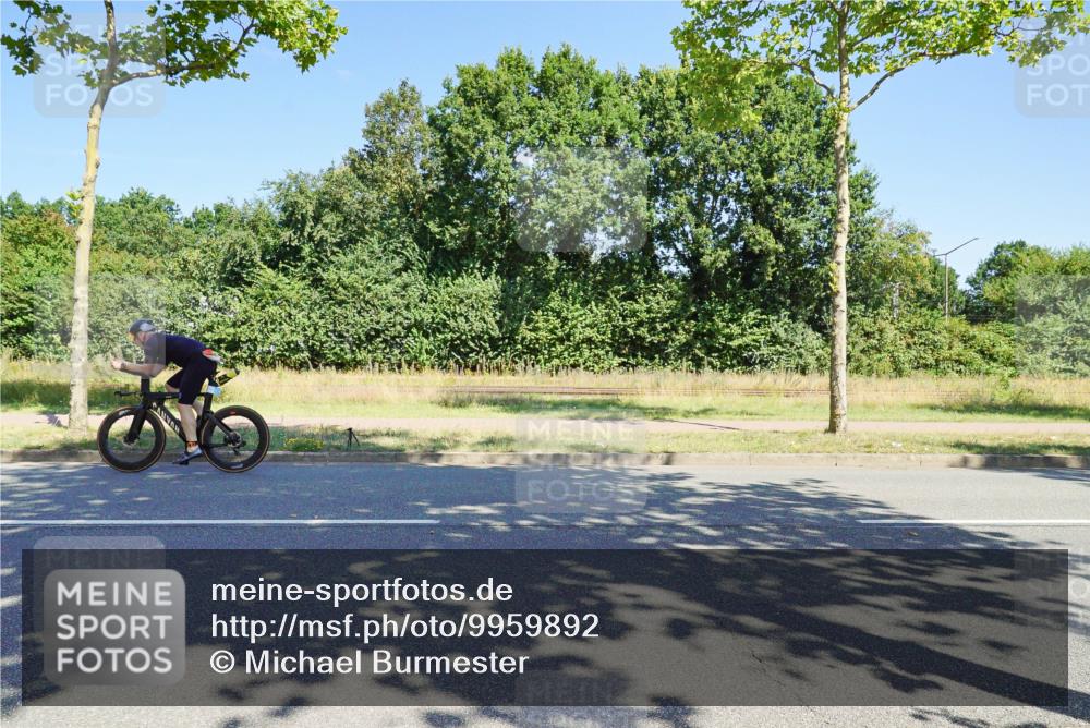 09.08.2026 - GEWOBA Citytriathlon Bremen Michael Burmester http://msf.ph/oto/9959892 09.08.2026 12:34:00 Radfahren 545, 655, 877, 914, 932, 1158 meine-sportfotos.de