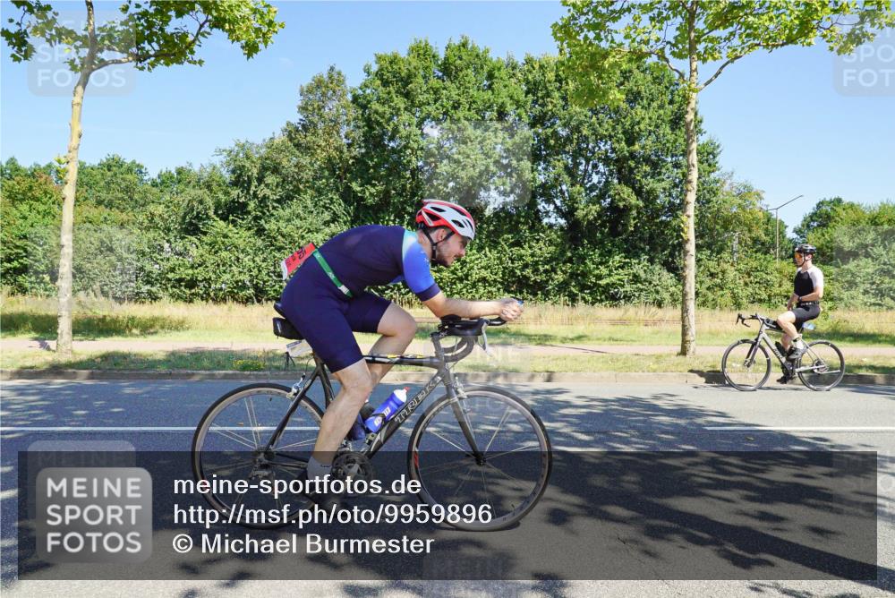 09.08.2026 - GEWOBA Citytriathlon Bremen Michael Burmester http://msf.ph/oto/9959896 09.08.2026 12:34:04 Radfahren 545, 655, 877, 914, 932, 1015, 1143, 1158 meine-sportfotos.de