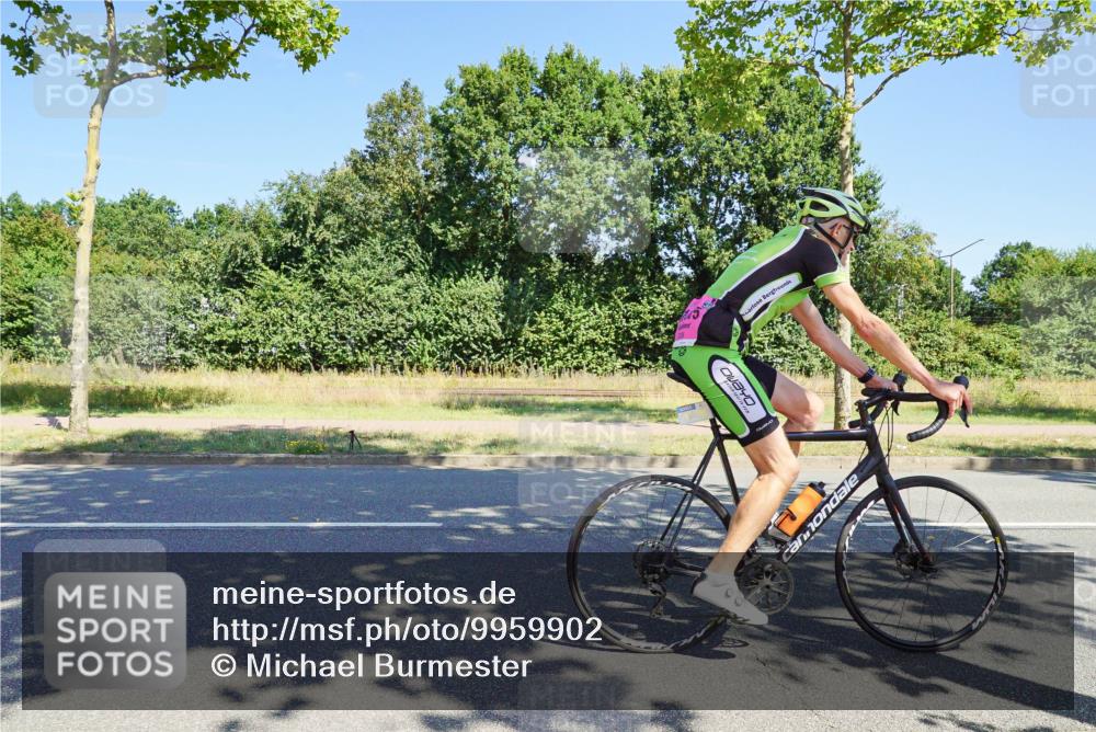 09.08.2026 - GEWOBA Citytriathlon Bremen Michael Burmester http://msf.ph/oto/9959902 09.08.2026 12:34:09 Radfahren 545, 655, 877, 914, 1015, 1143 meine-sportfotos.de