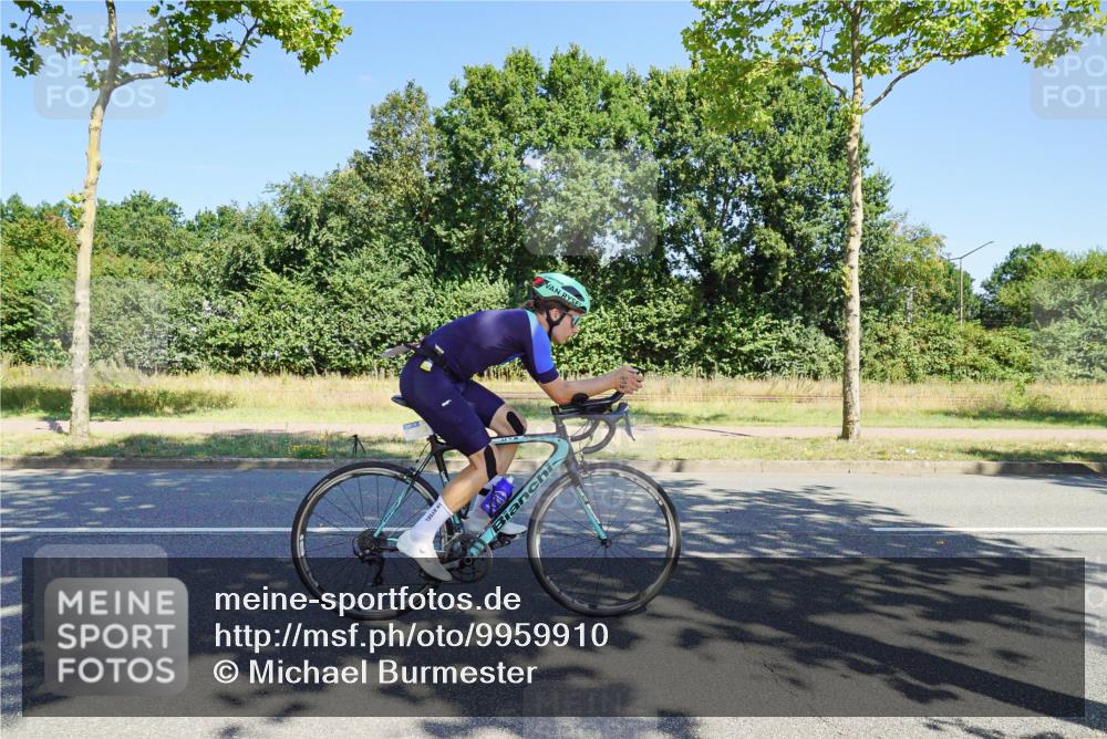 09.08.2026 - GEWOBA Citytriathlon Bremen Michael Burmester http://msf.ph/oto/9959910 09.08.2026 12:34:21 Radfahren 569, 611, 733, 808, 1013, 1015, 1130, 1143, 1160 meine-sportfotos.de
