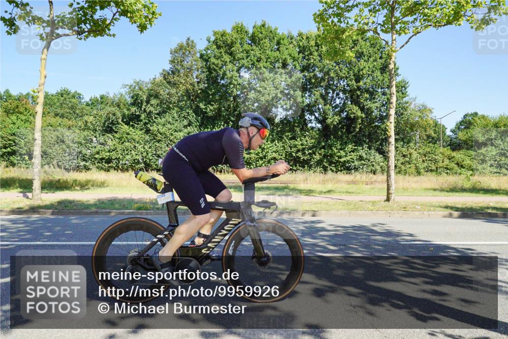 09.08.2026 - GEWOBA Citytriathlon Bremen Michael Burmester http://msf.ph/oto/9959926 09.08.2026 12:34:45 Radfahren 557, 628, 726, 757, 855, 939, 1145 meine-sportfotos.de