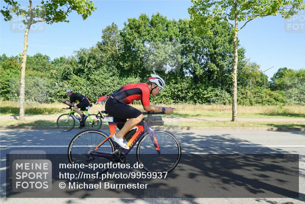 09.08.2026 - GEWOBA Citytriathlon Bremen Michael Burmester http://msf.ph/oto/9959937 09.08.2026 12:35:05 Radfahren 555, 574, 598, 624, 638, 756, 807, 1145 meine-sportfotos.de