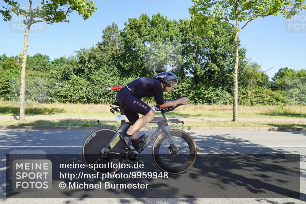 09.08.2026 - GEWOBA Citytriathlon Bremen Michael Burmester http://msf.ph/oto/9959948 09.08.2026 12:35:20 Radfahren 598, 600, 609, 739, 773, 777, 778, 804, 826, 846, 987, 1138 meine-sportfotos.de