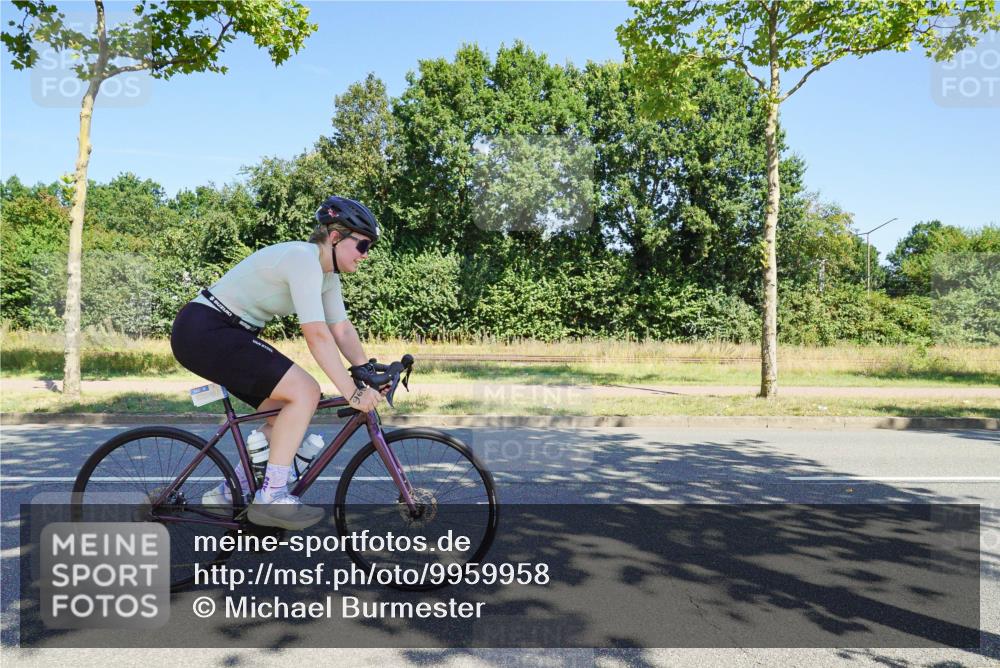09.08.2026 - GEWOBA Citytriathlon Bremen Michael Burmester http://msf.ph/oto/9959958 09.08.2026 12:35:33 Radfahren 552, 600, 739, 773, 777, 987 meine-sportfotos.de