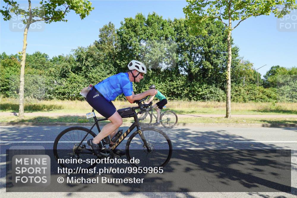 09.08.2026 - GEWOBA Citytriathlon Bremen Michael Burmester http://msf.ph/oto/9959965 09.08.2026 12:35:42 Radfahren 552, 758, 814, 895 meine-sportfotos.de