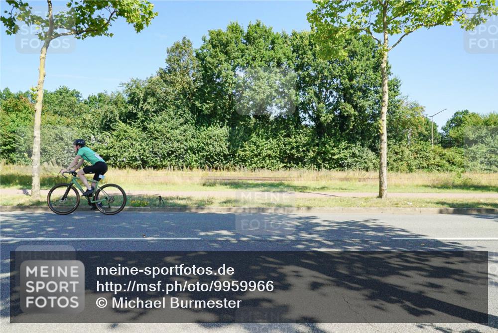 09.08.2026 - GEWOBA Citytriathlon Bremen Michael Burmester http://msf.ph/oto/9959966 09.08.2026 12:35:43 Radfahren 552, 758, 814, 895 meine-sportfotos.de