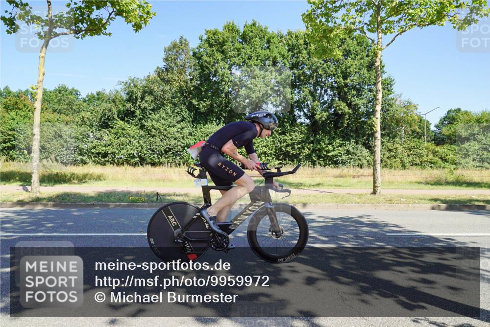 09.08.2026 - GEWOBA Citytriathlon Bremen Michael Burmester http://msf.ph/oto/9959972 09.08.2026 12:35:51 Radfahren 595, 758, 803, 814, 820, 869, 895, 1009, 1155 meine-sportfotos.de