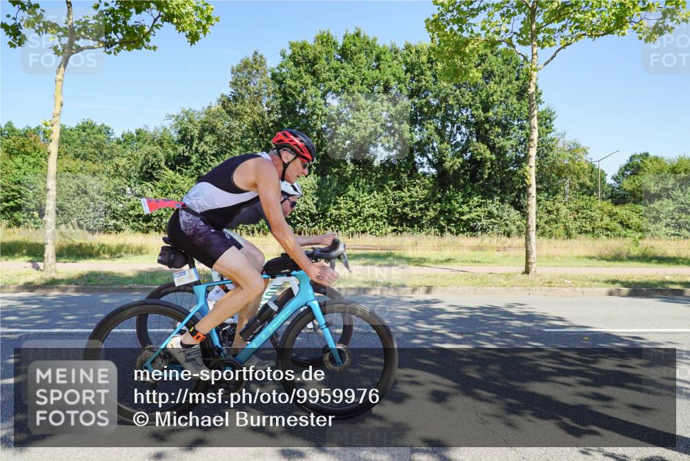 09.08.2026 - GEWOBA Citytriathlon Bremen Michael Burmester http://msf.ph/oto/9959976 09.08.2026 12:35:57 Radfahren 564, 595, 737, 758, 803, 820, 869, 895, 901, 918, 1009, 1155 meine-sportfotos.de