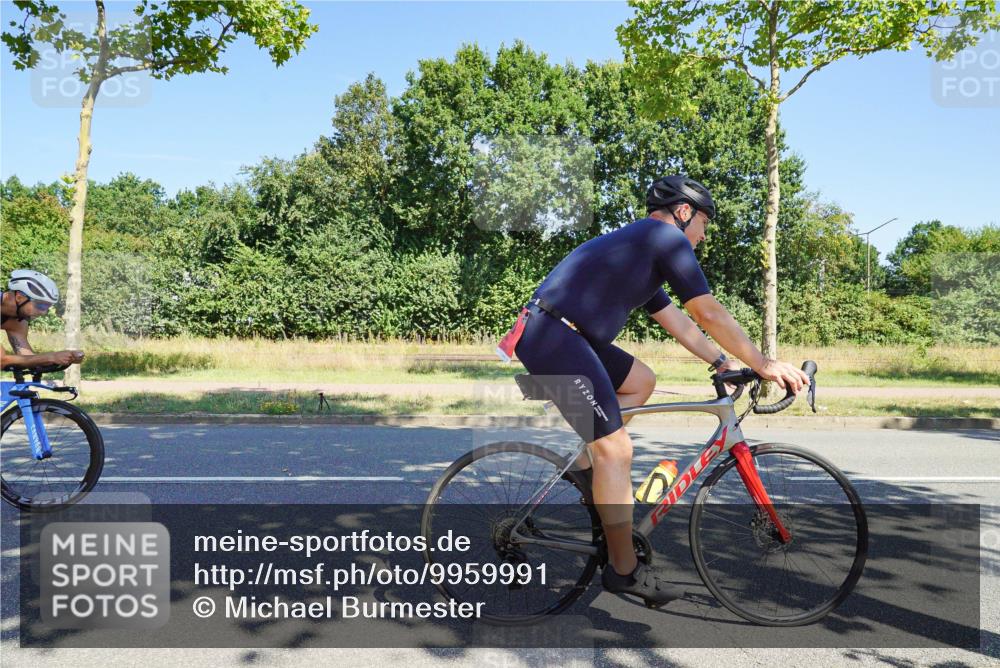 09.08.2026 - GEWOBA Citytriathlon Bremen Michael Burmester http://msf.ph/oto/9959991 09.08.2026 12:36:20 Radfahren 560, 562, 565, 668, 673, 682, 748, 749, 780, 781, 864, 948, 1110, 1119, 1139 meine-sportfotos.de