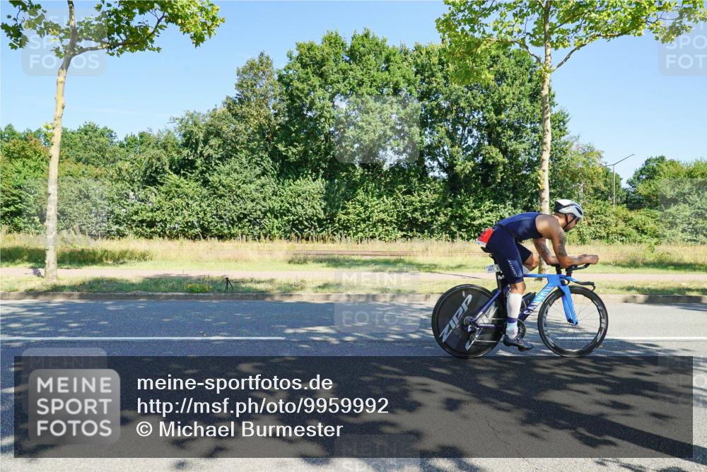 09.08.2026 - GEWOBA Citytriathlon Bremen Michael Burmester http://msf.ph/oto/9959992 09.08.2026 12:36:20 Radfahren 560, 562, 565, 668, 673, 682, 748, 749, 780, 781, 864, 948, 1110, 1119, 1139 meine-sportfotos.de
