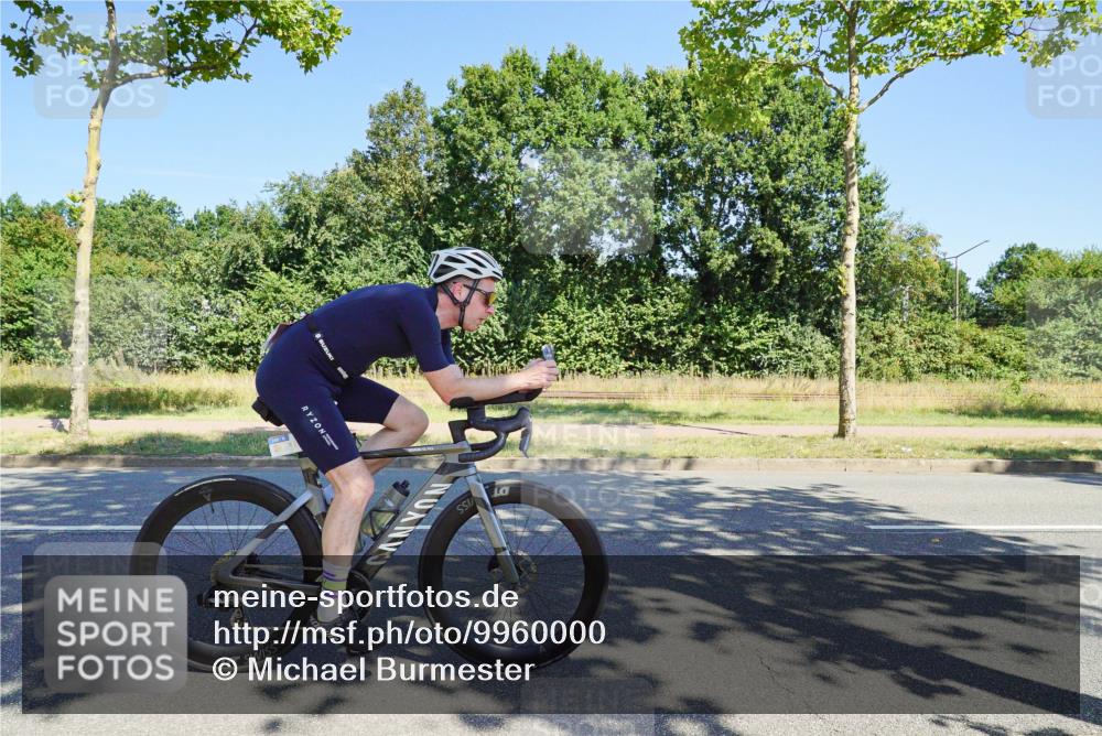 09.08.2026 - GEWOBA Citytriathlon Bremen Michael Burmester http://msf.ph/oto/9960000 09.08.2026 12:36:27 Radfahren 560, 562, 668, 673, 682, 748, 749, 780, 864, 948, 979, 1110, 1118, 1129, 1139, 1146 meine-sportfotos.de