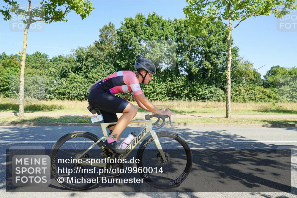09.08.2026 - GEWOBA Citytriathlon Bremen Michael Burmester http://msf.ph/oto/9960014 09.08.2026 12:36:49 Radfahren 699, 861, 943, 970, 1005, 1147 meine-sportfotos.de