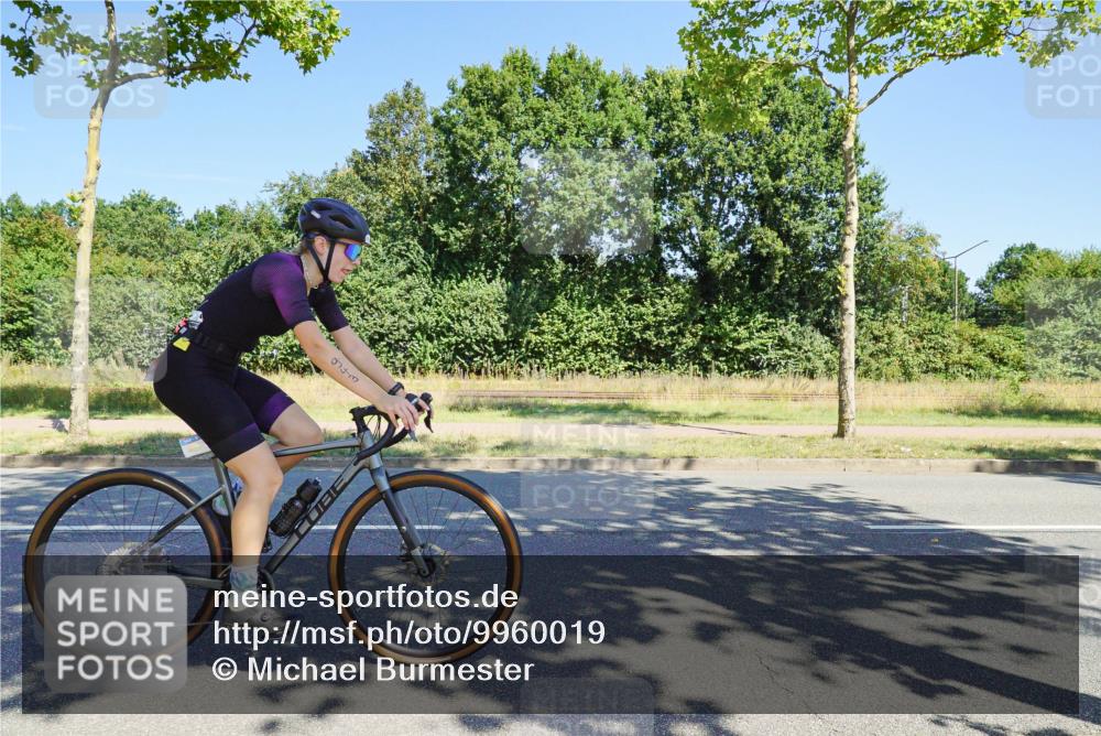 09.08.2026 - GEWOBA Citytriathlon Bremen Michael Burmester http://msf.ph/oto/9960019 09.08.2026 12:37:00 Radfahren 787, 823, 861, 872, 943, 970, 1147 meine-sportfotos.de
