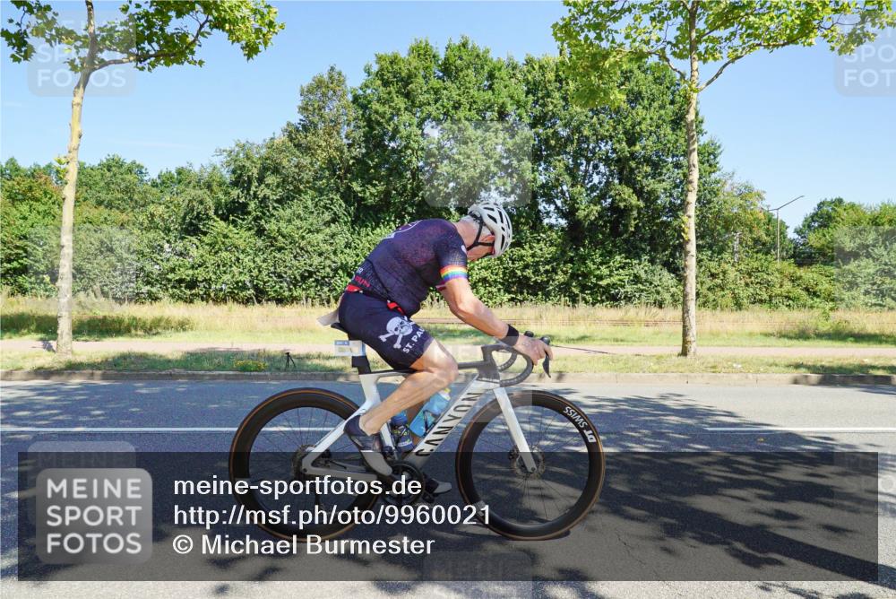 09.08.2026 - GEWOBA Citytriathlon Bremen Michael Burmester http://msf.ph/oto/9960021 09.08.2026 12:37:02 Radfahren 787, 823, 872, 943, 1126, 1147 meine-sportfotos.de