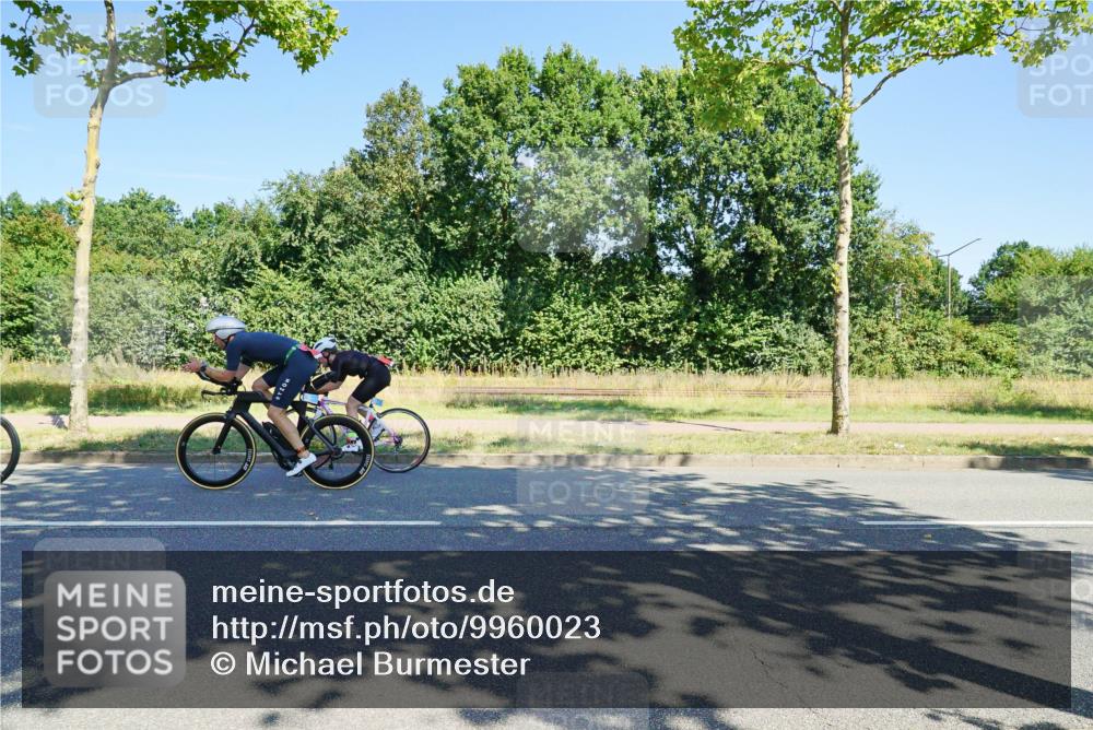 09.08.2026 - GEWOBA Citytriathlon Bremen Michael Burmester http://msf.ph/oto/9960023 09.08.2026 12:37:07 Radfahren 566, 728, 744, 787, 788, 812, 823, 872, 943, 1126, 1142 meine-sportfotos.de