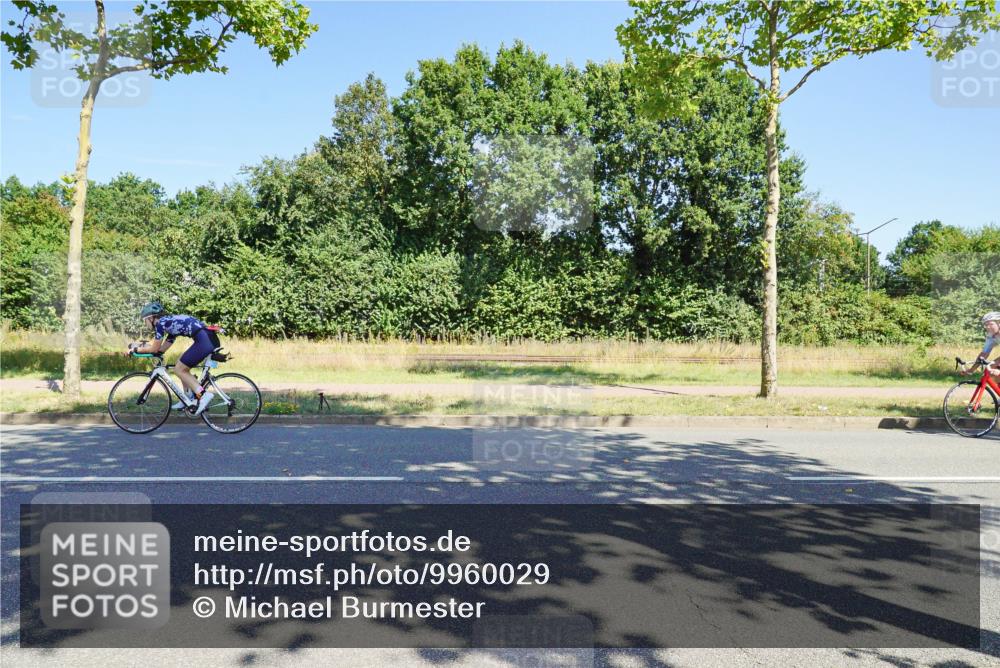 09.08.2026 - GEWOBA Citytriathlon Bremen Michael Burmester http://msf.ph/oto/9960029 09.08.2026 12:37:12 Radfahren 566, 568, 728, 744, 787, 788, 790, 812, 839, 872, 1126, 1142 meine-sportfotos.de