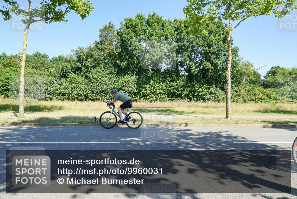 09.08.2026 - GEWOBA Citytriathlon Bremen Michael Burmester http://msf.ph/oto/9960031 09.08.2026 12:37:13 Radfahren 566, 568, 728, 744, 787, 788, 790, 812, 839, 872, 938, 1126, 1142 meine-sportfotos.de