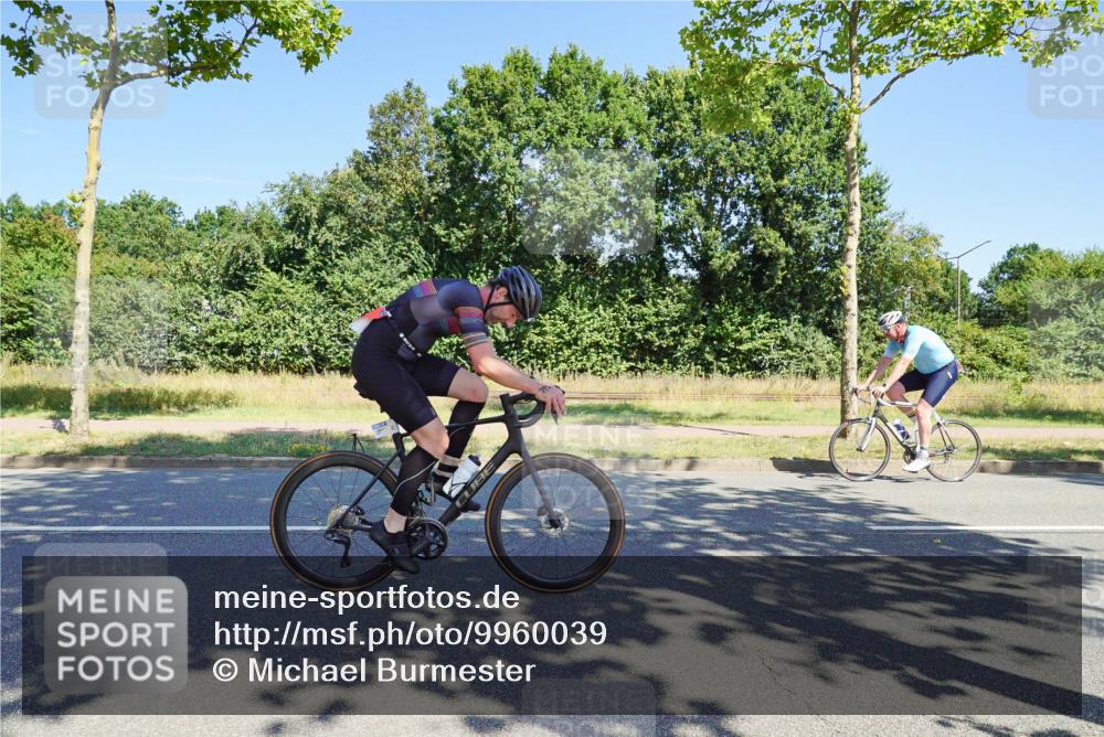 09.08.2026 - GEWOBA Citytriathlon Bremen Michael Burmester http://msf.ph/oto/9960039 09.08.2026 12:37:21 Radfahren 566, 568, 627, 728, 744, 788, 790, 792, 812, 839, 938, 1126, 1142 meine-sportfotos.de