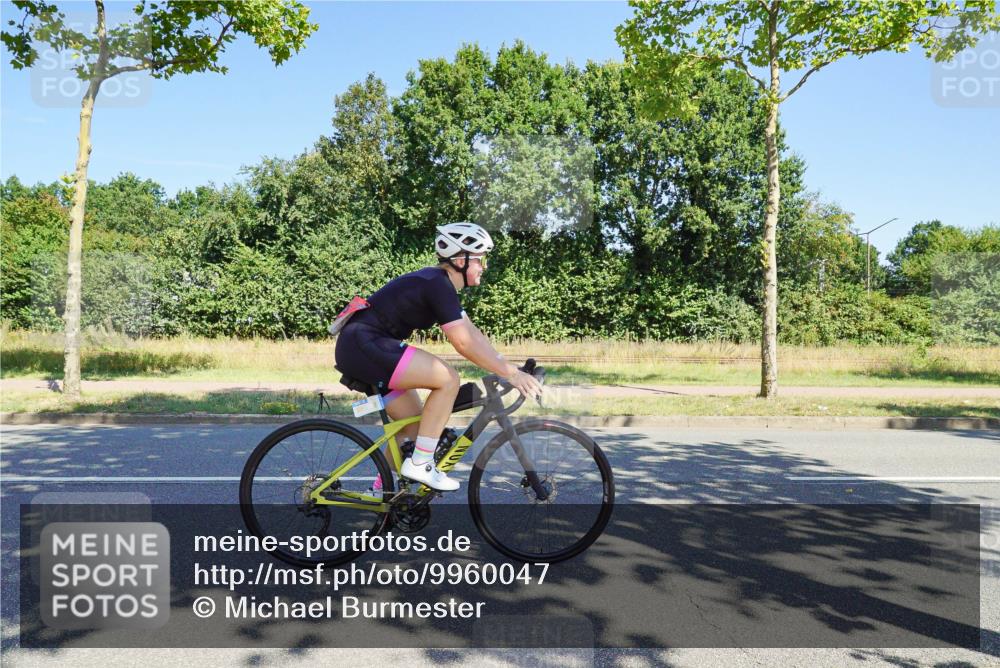 09.08.2026 - GEWOBA Citytriathlon Bremen Michael Burmester http://msf.ph/oto/9960047 09.08.2026 12:37:29 Radfahren 568, 604, 627, 678, 790, 792, 816, 839, 935, 938, 1109 meine-sportfotos.de