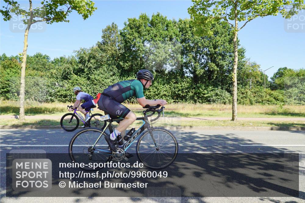 09.08.2026 - GEWOBA Citytriathlon Bremen Michael Burmester http://msf.ph/oto/9960049 09.08.2026 12:37:31 Radfahren 604, 627, 639, 678, 727, 792, 816, 839, 935, 938, 1109 meine-sportfotos.de
