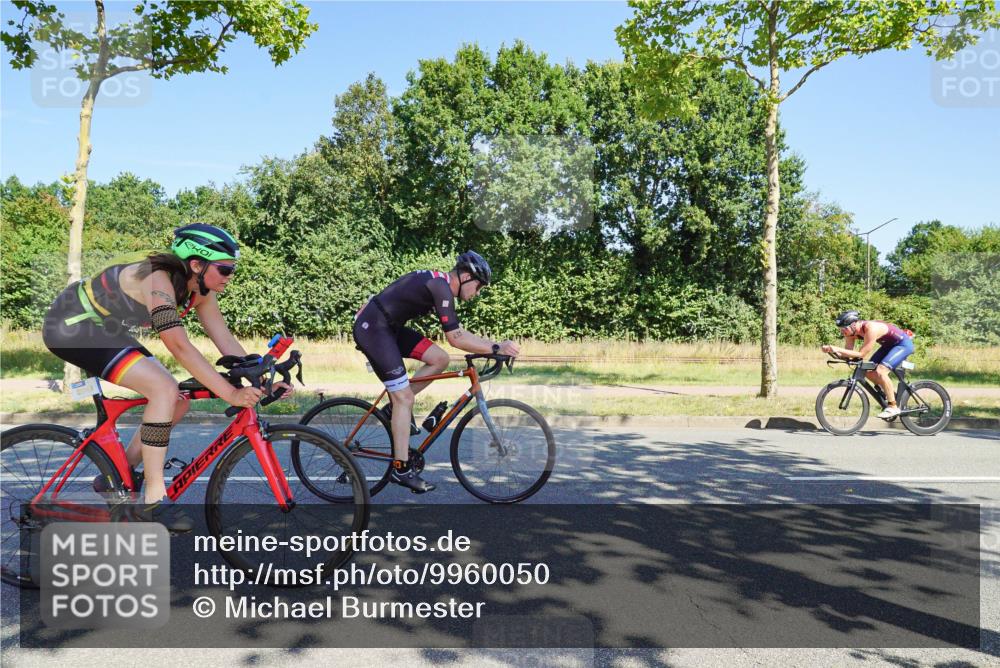 09.08.2026 - GEWOBA Citytriathlon Bremen Michael Burmester http://msf.ph/oto/9960050 09.08.2026 12:37:37 Radfahren 604, 627, 639, 678, 727, 745, 816, 935, 1109 meine-sportfotos.de