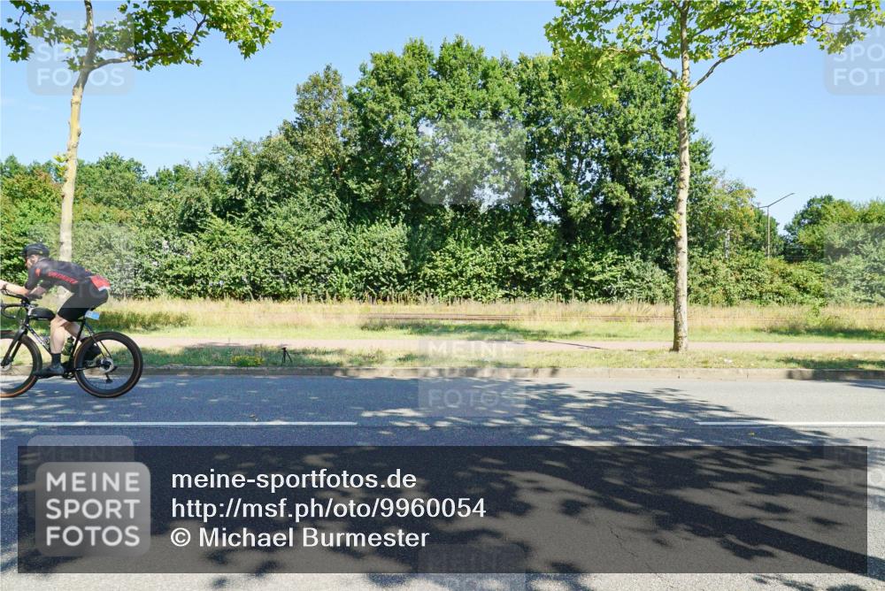 09.08.2026 - GEWOBA Citytriathlon Bremen Michael Burmester http://msf.ph/oto/9960054 09.08.2026 12:37:40 Radfahren 604, 639, 678, 727, 745, 816, 935, 1109 meine-sportfotos.de