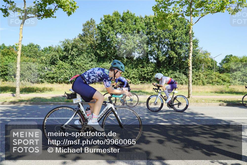 09.08.2026 - GEWOBA Citytriathlon Bremen Michael Burmester http://msf.ph/oto/9960065 09.08.2026 12:37:57 Radfahren 559, 571, 687, 745, 763, 897, 911, 1017, 1113, 1114 meine-sportfotos.de