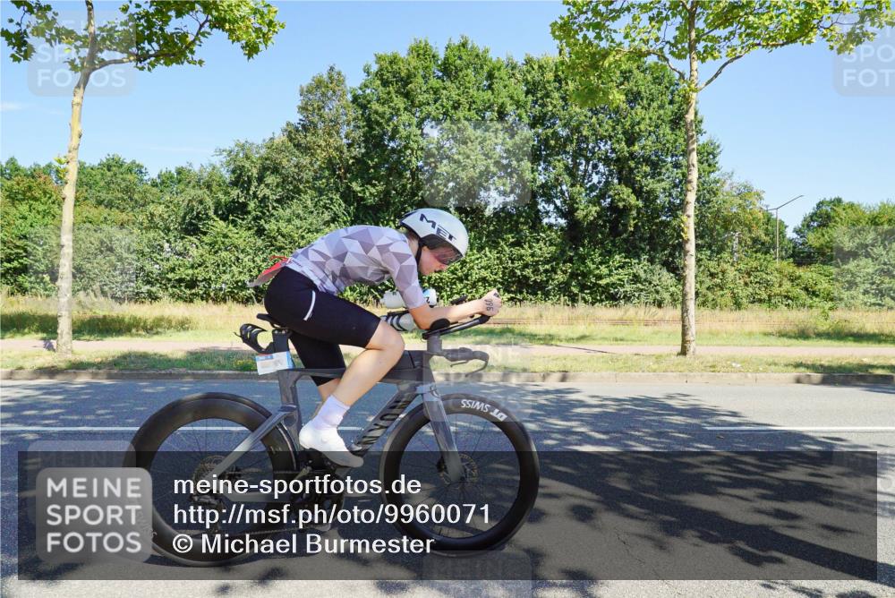 09.08.2026 - GEWOBA Citytriathlon Bremen Michael Burmester http://msf.ph/oto/9960071 09.08.2026 12:38:07 Radfahren 559, 603, 763, 806, 886, 897, 911, 960, 1017, 1113 meine-sportfotos.de