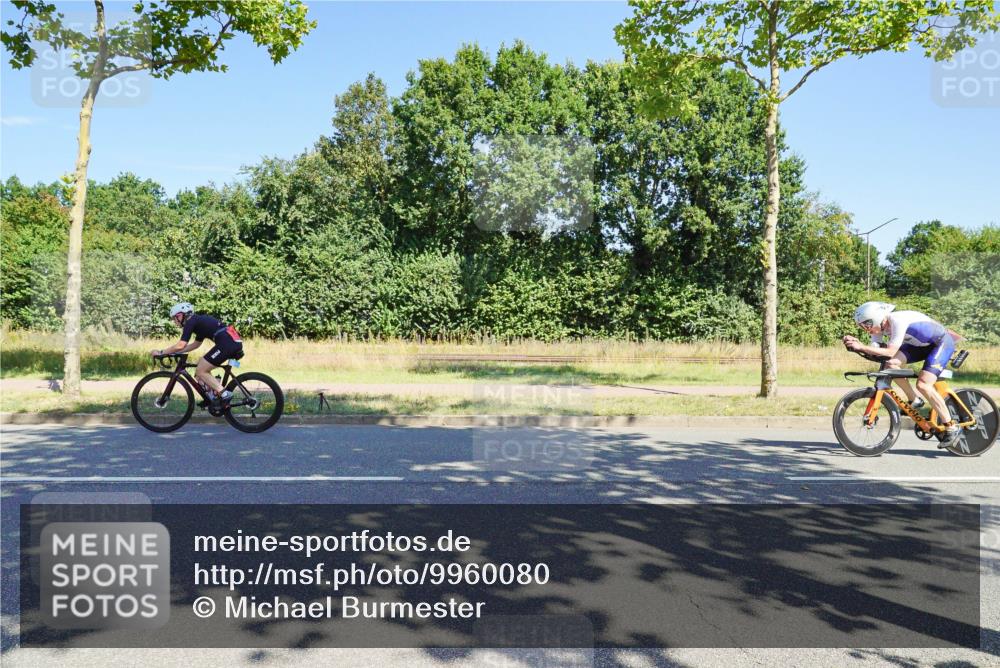 09.08.2026 - GEWOBA Citytriathlon Bremen Michael Burmester http://msf.ph/oto/9960080 09.08.2026 12:38:20 Radfahren 541, 570, 596, 603, 623, 672, 695, 762, 806, 886 meine-sportfotos.de