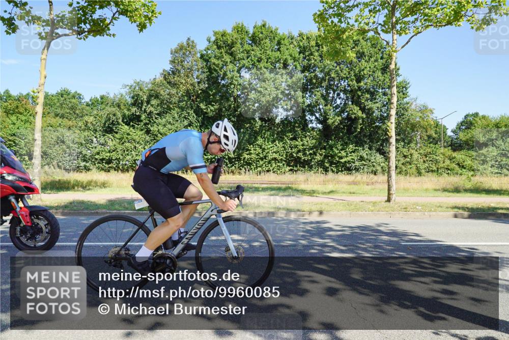 09.08.2026 - GEWOBA Citytriathlon Bremen Michael Burmester http://msf.ph/oto/9960085 09.08.2026 12:38:24 Radfahren 541, 570, 596, 603, 623, 672, 695, 762, 886 meine-sportfotos.de
