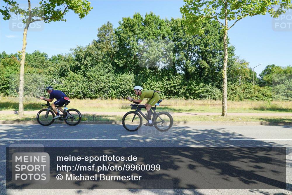 09.08.2026 - GEWOBA Citytriathlon Bremen Michael Burmester http://msf.ph/oto/9960099 09.08.2026 12:38:48 Radfahren 572, 577, 625, 667, 798, 838, 844, 1003, 1111, 1156 meine-sportfotos.de