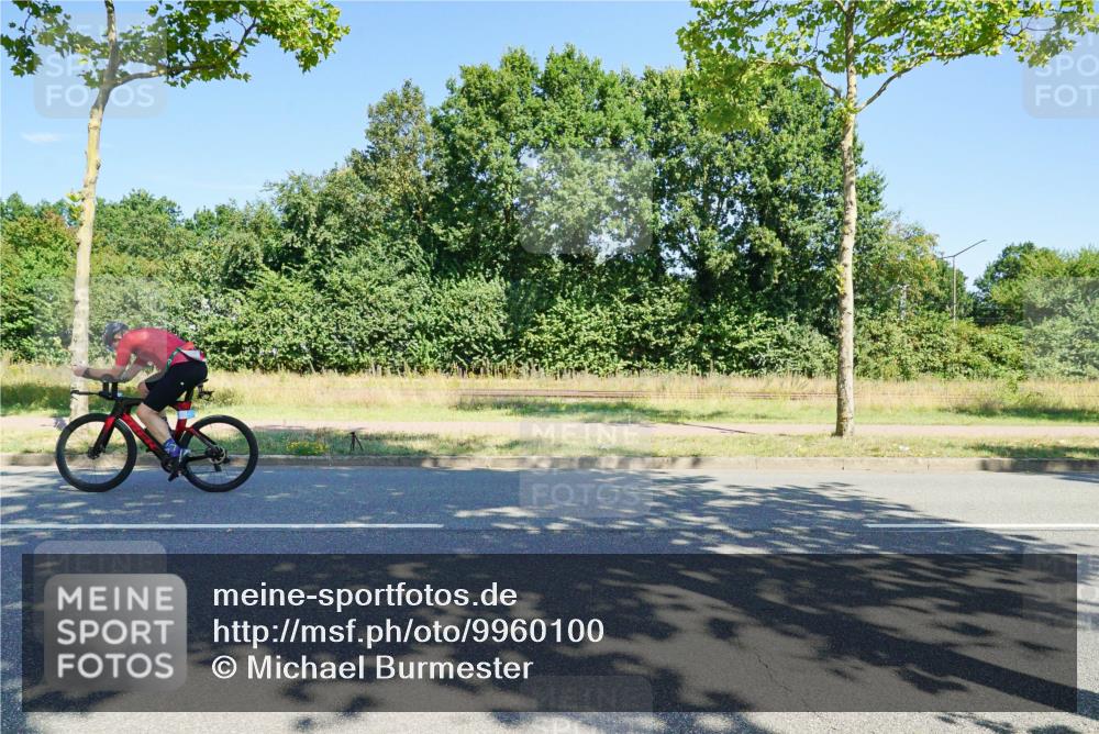 09.08.2026 - GEWOBA Citytriathlon Bremen Michael Burmester http://msf.ph/oto/9960100 09.08.2026 12:38:49 Radfahren 572, 577, 625, 667, 798, 838, 844, 1003, 1111, 1156 meine-sportfotos.de
