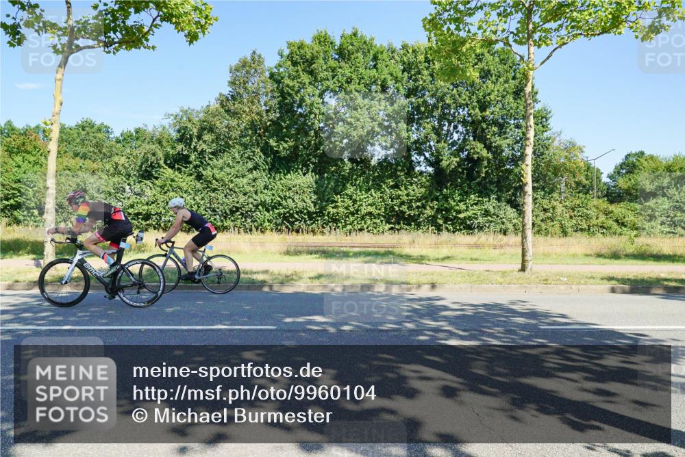 09.08.2026 - GEWOBA Citytriathlon Bremen Michael Burmester http://msf.ph/oto/9960104 09.08.2026 12:38:53 Radfahren 572, 577, 625, 667, 694, 798, 902, 1003, 1111, 1156 meine-sportfotos.de