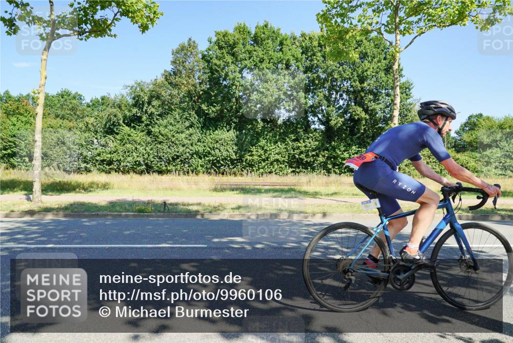 09.08.2026 - GEWOBA Citytriathlon Bremen Michael Burmester http://msf.ph/oto/9960106 09.08.2026 12:38:56 Radfahren 625, 667, 694, 759, 798, 902, 1003 meine-sportfotos.de